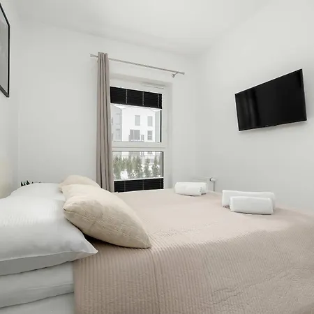 Appartamento Bright & Cozy With Garden And Parking By Renters *