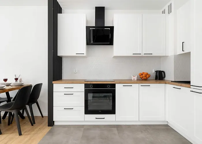 Bright & Cozy With Garden And Parking By Renters * Bílsko-Bělá