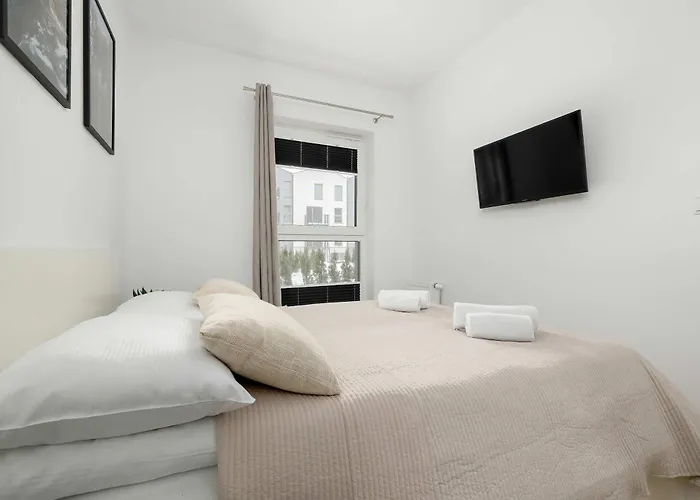 Apartmán Bright & Cozy With Garden And Parking By Renters *